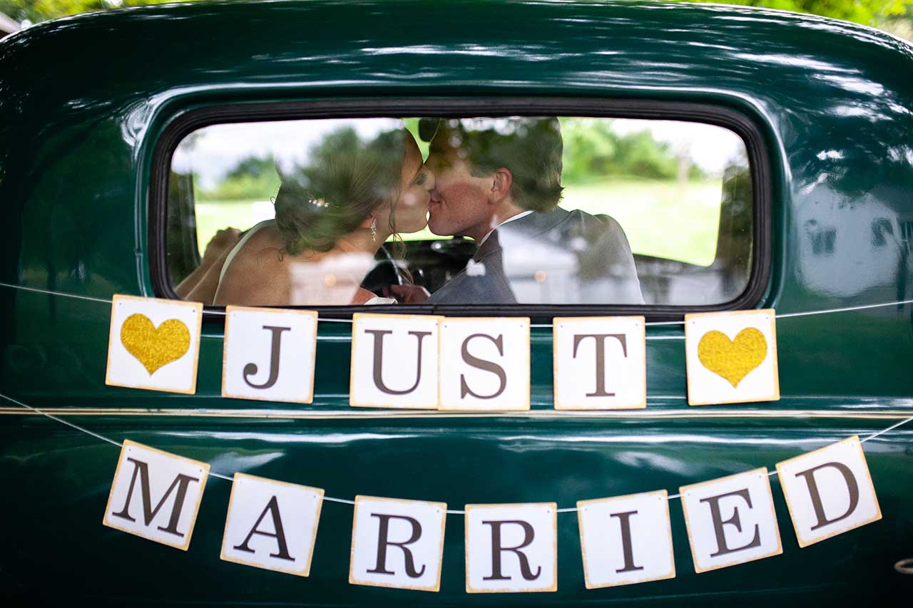 Julie & Trevor, Connecticut Bride & Groom, Just Married, Couple, Kiss, Photojournalistic, Traditional